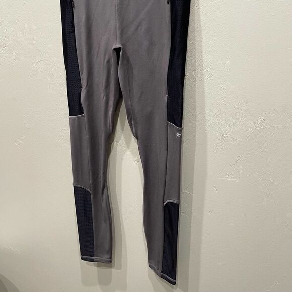 NWT Fabletics High-Waisted Motion365 Run 7/8 Leggings - Size: Small - Picture 10 of 13